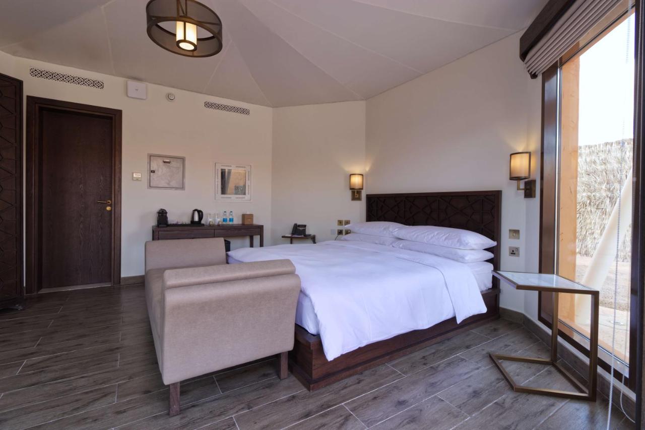 Hotel Al Badayer Retreat By Sharjah Collection Margham Zewnętrze zdjęcie A bedroom at the Al Maha Desert Resort
